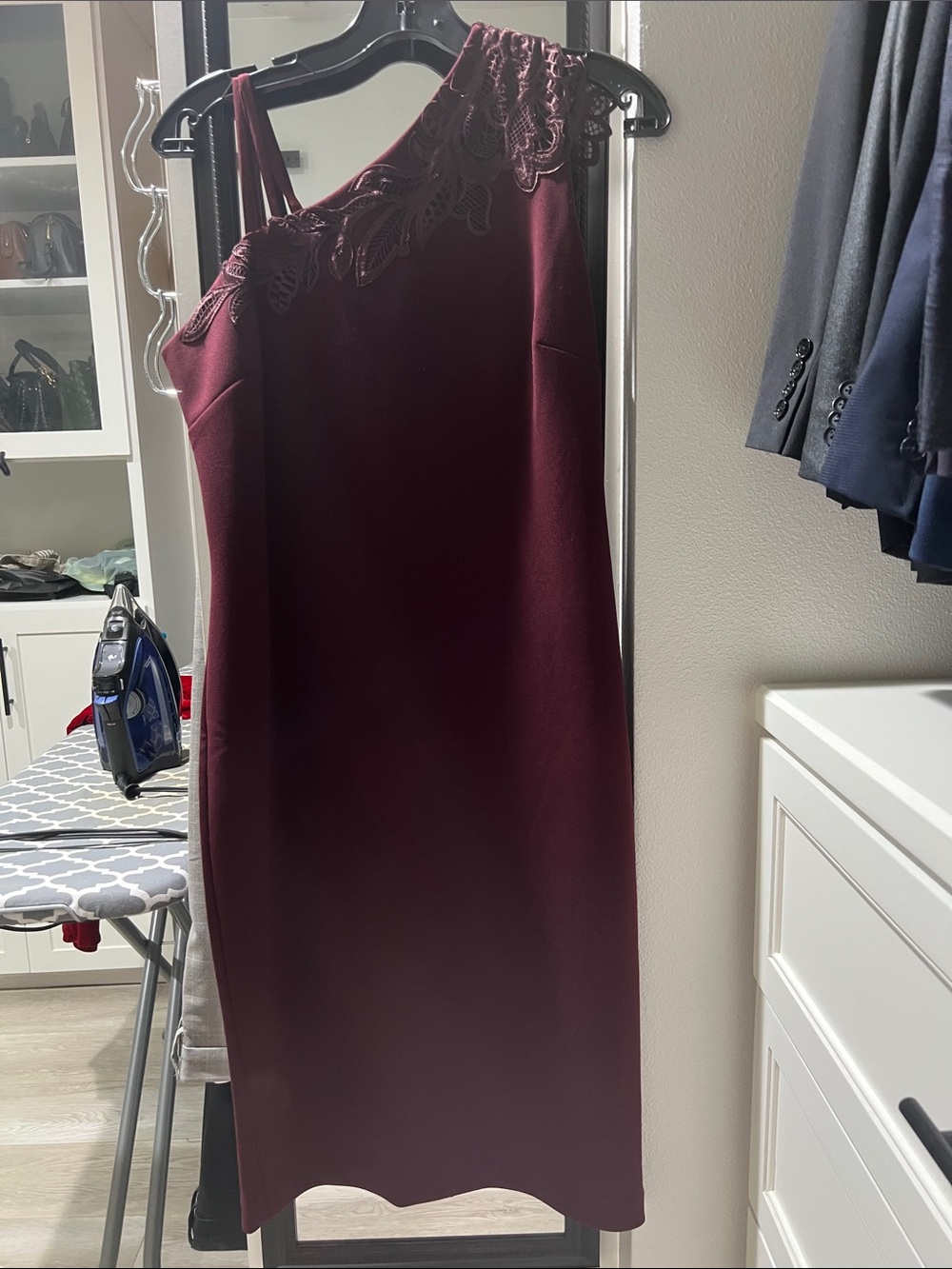 Ted Baker One-Shoulder Lace-Trim Midi Dress in Burgundy,NWOT, size 4 Ted (M/L)